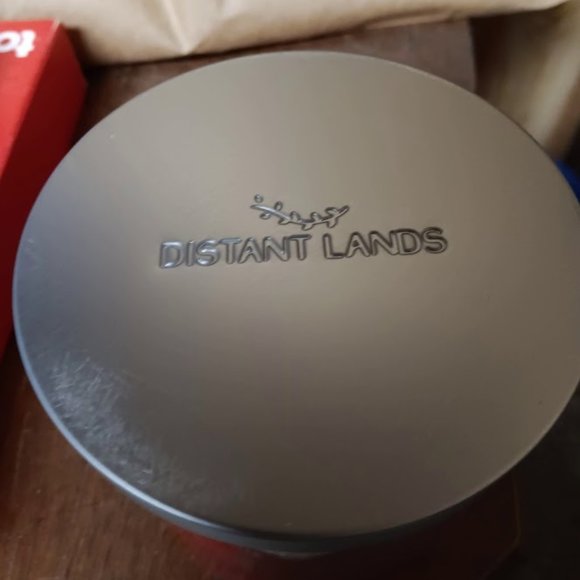 Distant Lands 14.5 Oz Apple Crisp 3 Wick Soy Wax & Essential Oils Candle NEW - Picture 3 of 5